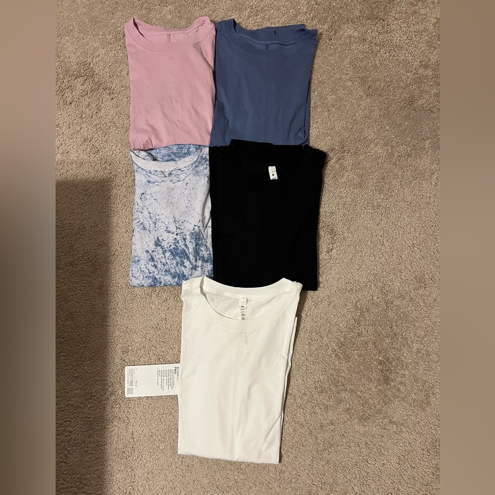 Lululemon All Yours long sleeve tee, size 6